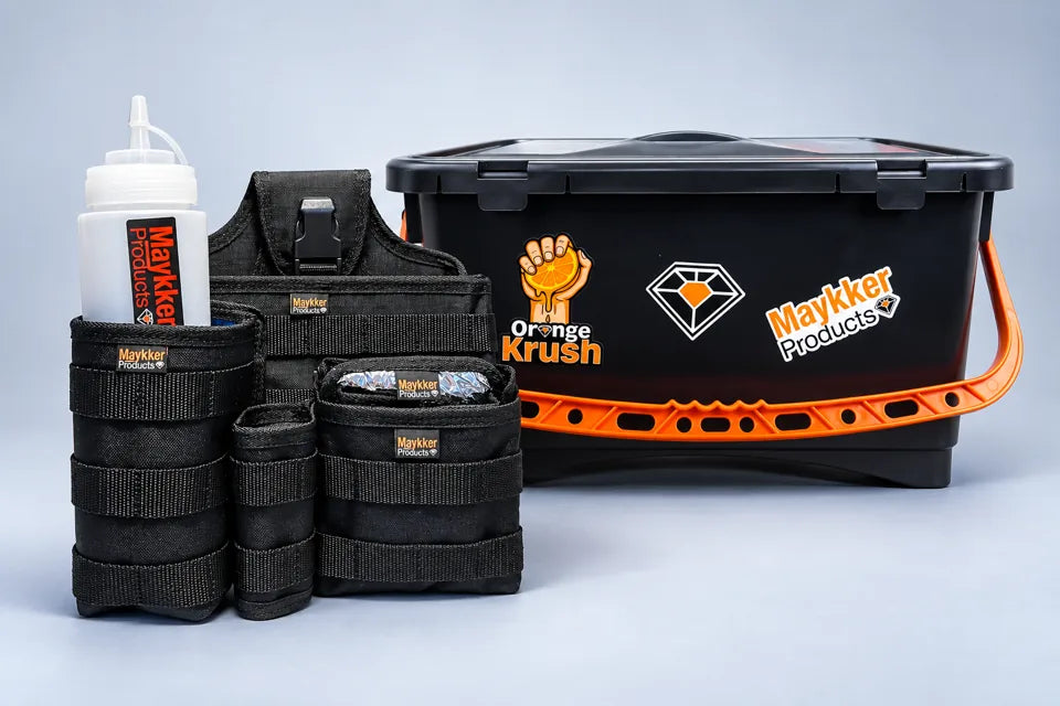 MAYKKER ESSENTIALS